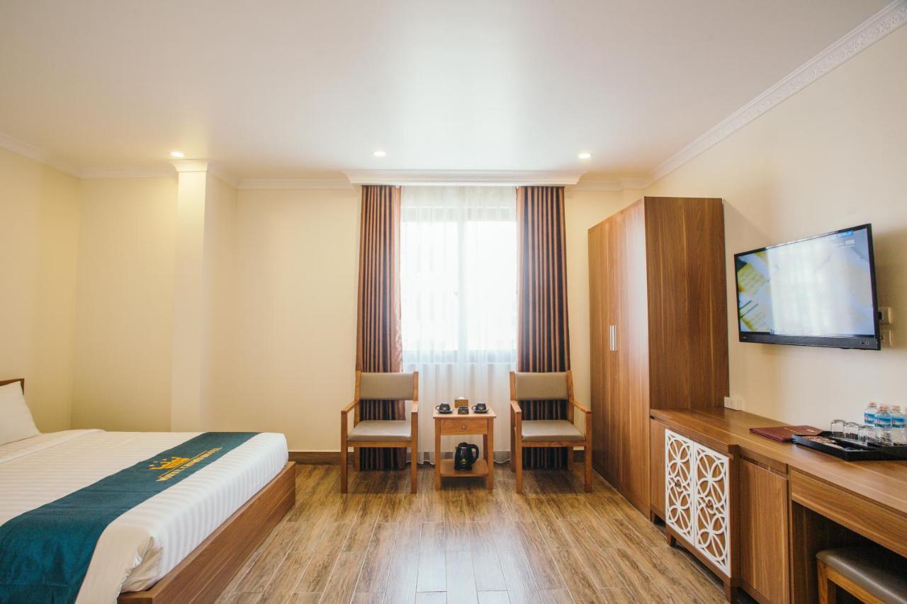 White Crown Hotel Hạ Long Extérieur photo