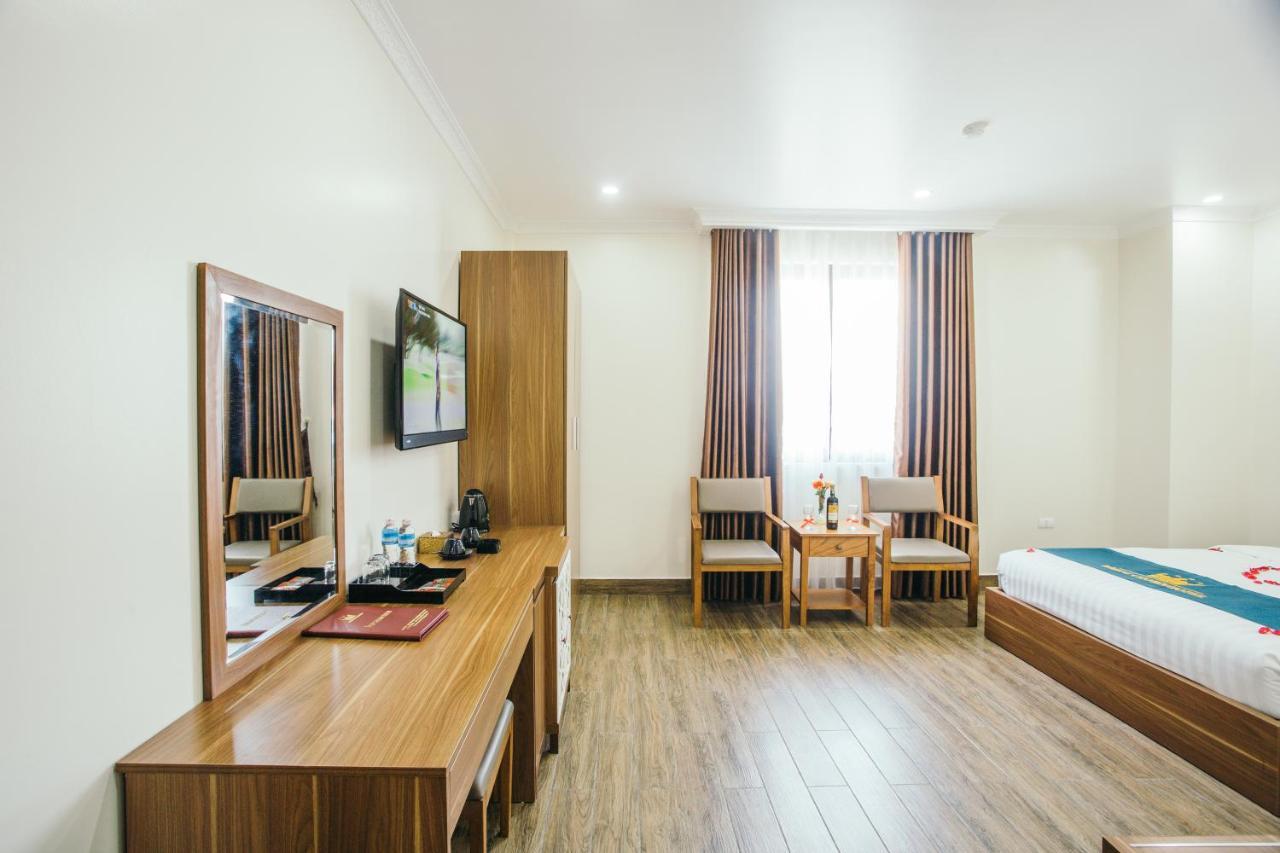 White Crown Hotel Hạ Long Extérieur photo